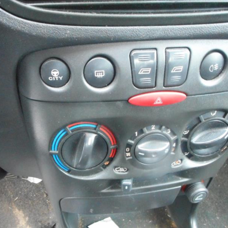 Retroviseur droit FIAT PUNTO 2 Photo n°10