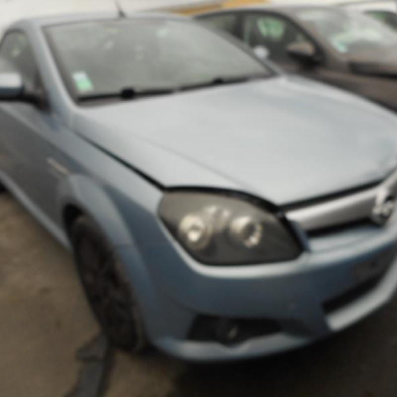 Malle/Hayon arriere OPEL TIGRA 2 Photo n°7