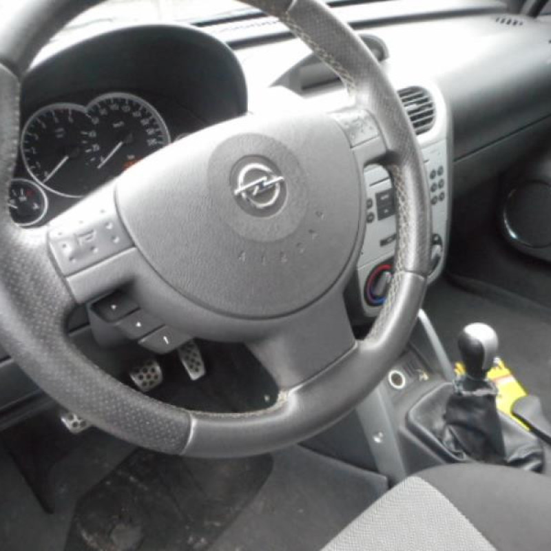 Malle/Hayon arriere OPEL TIGRA 2 Photo n°11