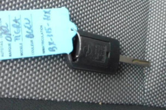 Malle/Hayon arriere OPEL TIGRA 2
