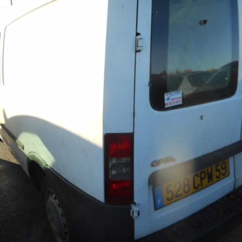 Feu arriere principal droit (feux) OPEL COMBO C Photo n°6