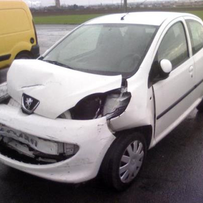 Trappe d'essence PEUGEOT 107 Photo n°5