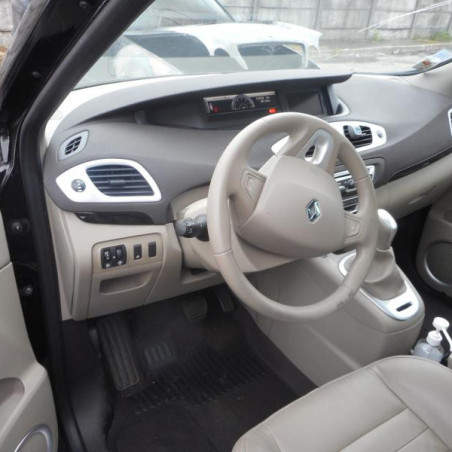 Vitre arriere droit RENAULT SCENIC 3