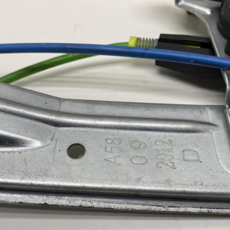 Leve vitre electrique avant droit CITROEN C3 PICASSO Photo n°2