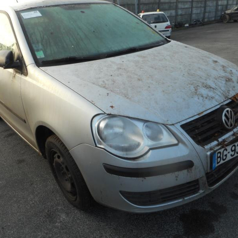 Bras essuie glace avant droit VOLKSWAGEN POLO 4 Photo n°2