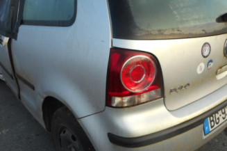 Bras essuie glace avant droit VOLKSWAGEN POLO 4