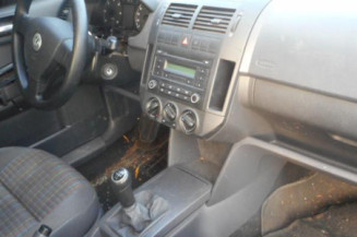 Bras essuie glace avant droit VOLKSWAGEN POLO 4