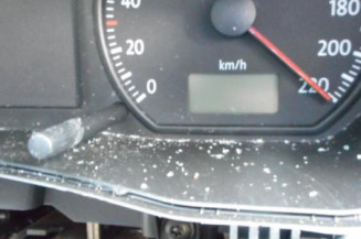 Bras essuie glace avant droit VOLKSWAGEN POLO 4