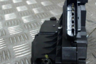 Serrure avant droit FORD FIESTA 6