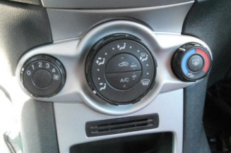 Serrure avant droit FORD FIESTA 6
