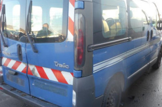 Serrure avant droit RENAULT TRAFIC 2
