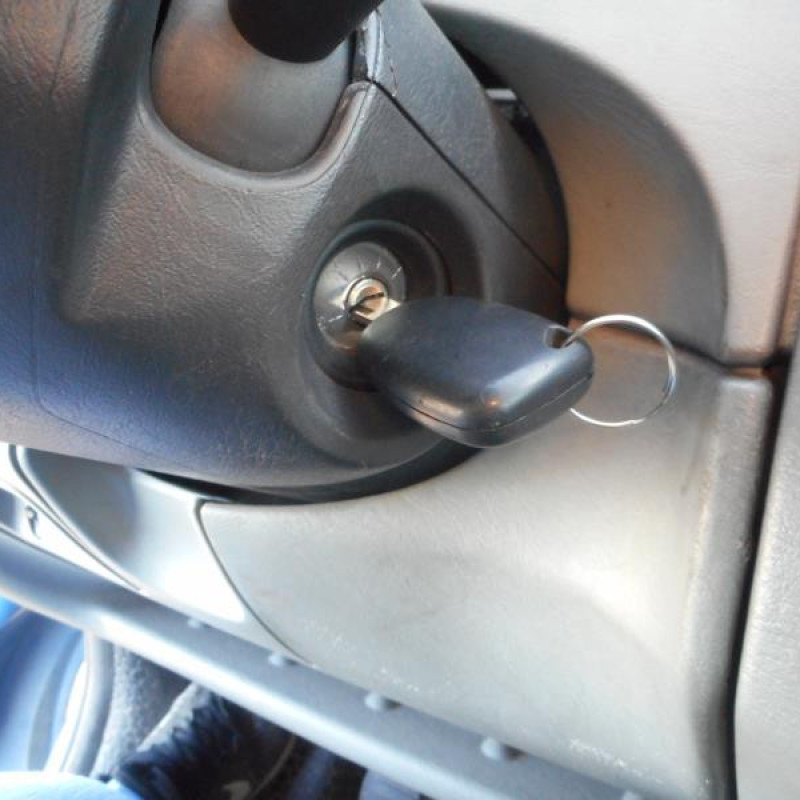 Serrure avant droit RENAULT TRAFIC 2 Photo n°10