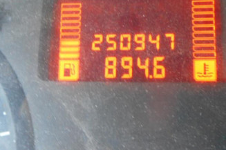 Serrure avant droit RENAULT TRAFIC 2