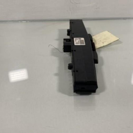 Bouton de warning OPEL ZAFIRA B