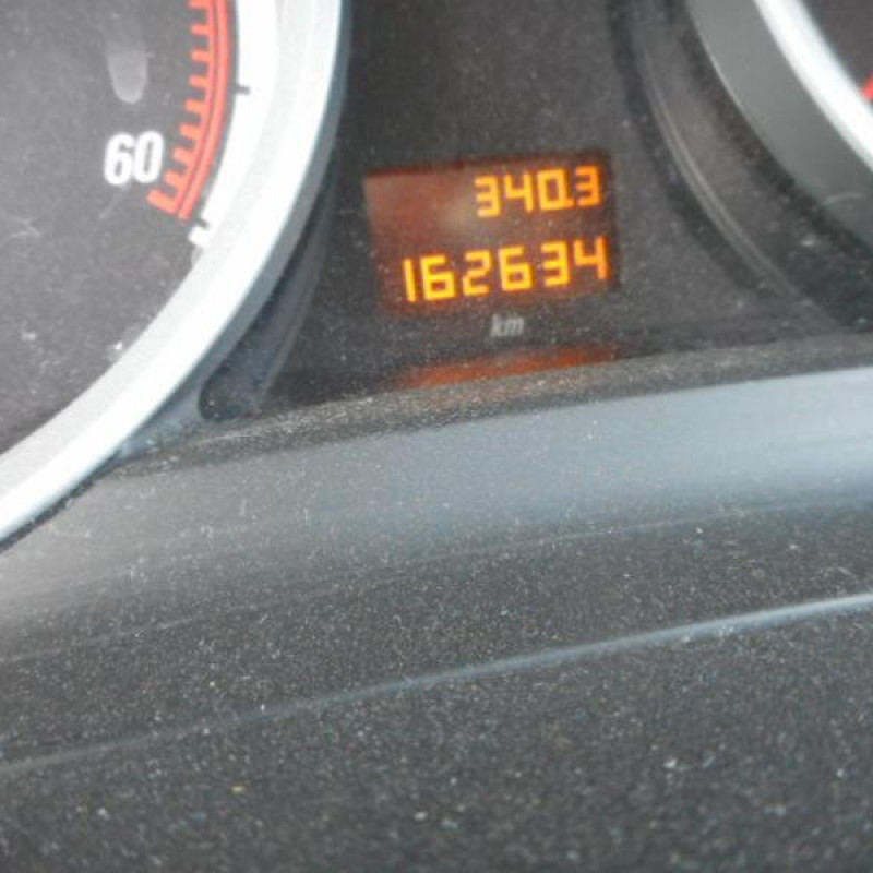 Bouton de warning OPEL ZAFIRA B Photo n°8