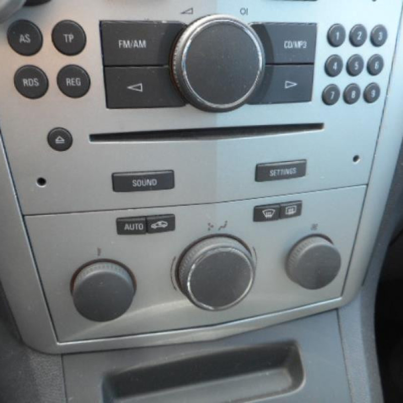 Bouton de warning OPEL ZAFIRA B Photo n°10
