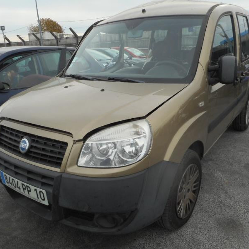Bras essuie glace arriere FIAT DOBLO 1 Photo n°1