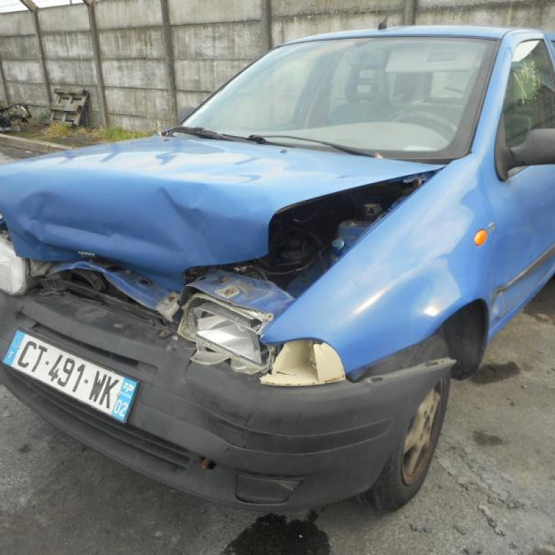 Retroviseur gauche FIAT PUNTO 1 Photo n°4