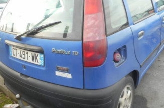 Retroviseur gauche FIAT PUNTO 1