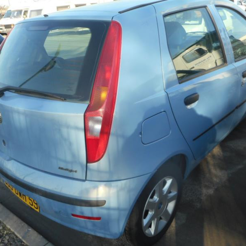 Retroviseur droit FIAT PUNTO 2 Photo n°6