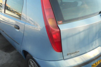 Retroviseur droit FIAT PUNTO 2