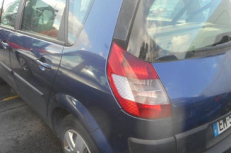 Serrure avant droit RENAULT SCENIC 2