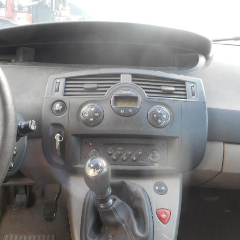 Serrure avant droit RENAULT SCENIC 2 Photo n°9