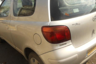 Retroviseur droit TOYOTA YARIS 1