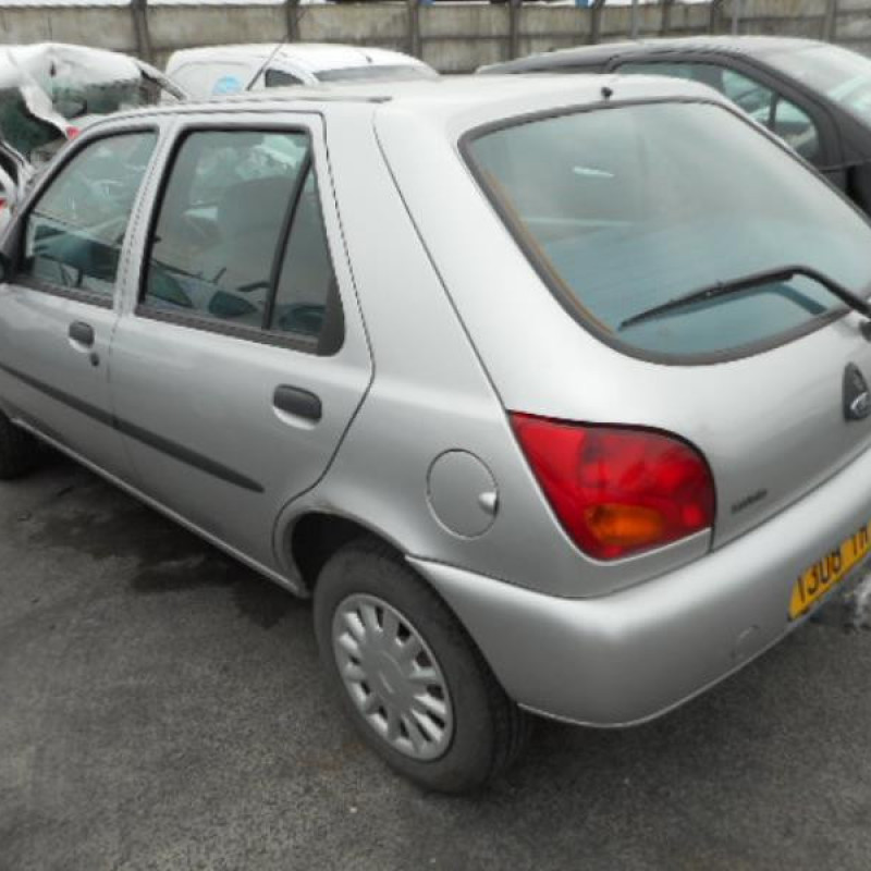 Alternateur FORD FIESTA 4 Photo n°8