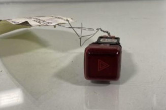 Bouton de warning CITROEN C3 PICASSO Photo n°1