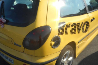 Leve vitre electrique avant droit FIAT BRAVO 1