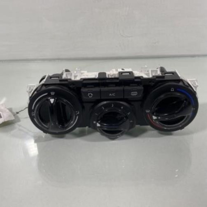 Commande chauffage PEUGEOT 208 1 Photo n°1