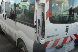 Serrure avant droit RENAULT TRAFIC 2