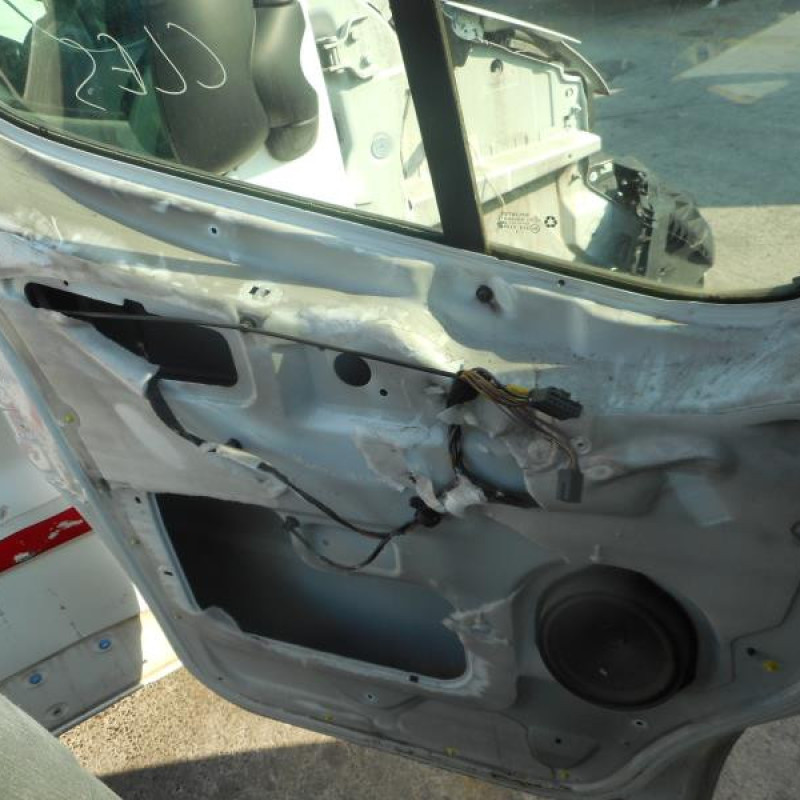 Serrure avant droit RENAULT TRAFIC 2 Photo n°10