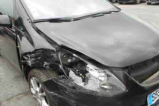 Ceinture arriere gauche OPEL CORSA D