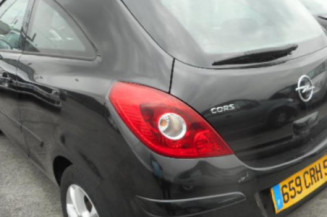 Ceinture arriere gauche OPEL CORSA D