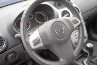Ceinture arriere gauche OPEL CORSA D