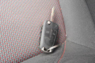 Ceinture arriere gauche OPEL CORSA D