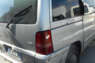 Amortisseur avant droit MERCEDES CLASSE V 638