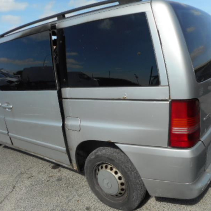 Amortisseur avant droit MERCEDES CLASSE V 638 Photo n°4