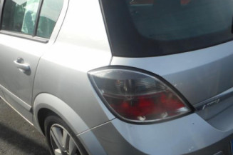 Plage arriere OPEL ASTRA H