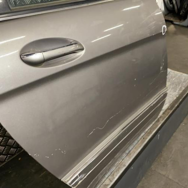 Porte arriere droit MERCEDES CLASSE B 245 Photo n°4