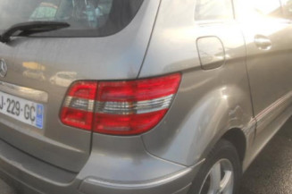 Porte arriere droit MERCEDES CLASSE B 245