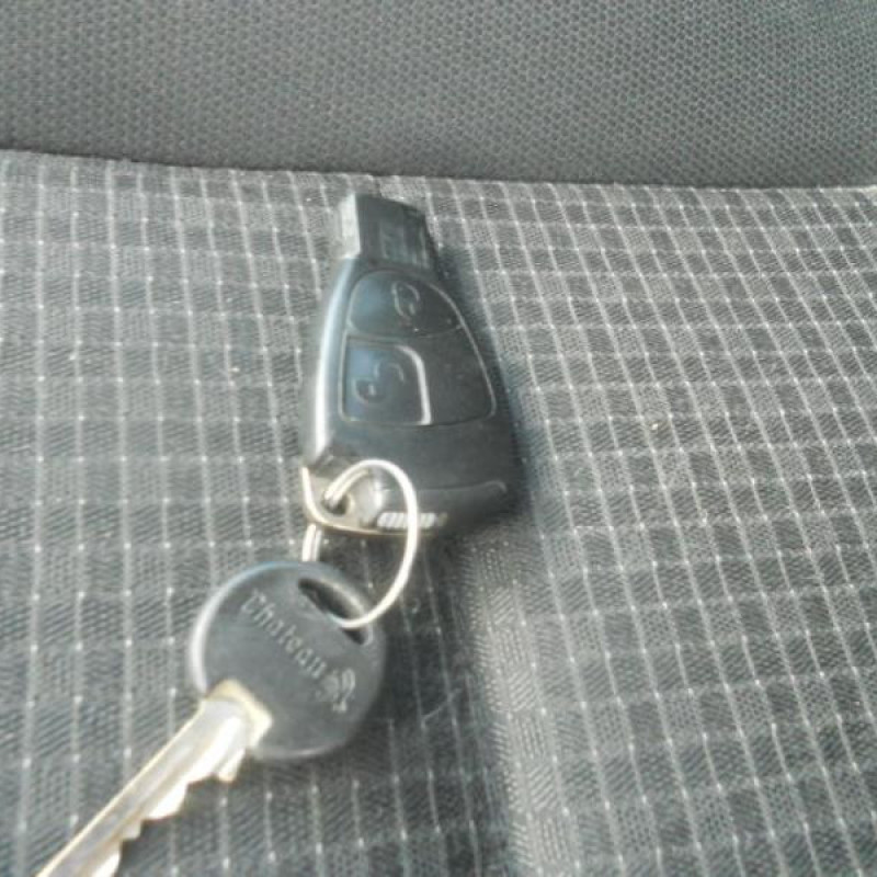 Porte arriere droit MERCEDES CLASSE B 245 Photo n°15
