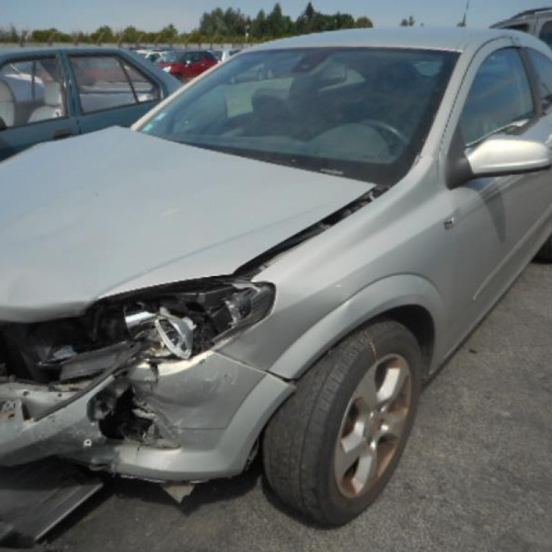 Ceinture arriere droit OPEL ASTRA H Photo n°4