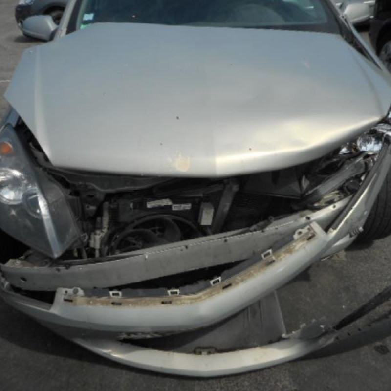 Ceinture arriere droit OPEL ASTRA H Photo n°5