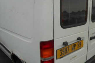 Retroviseur droit FORD COURRIER 3