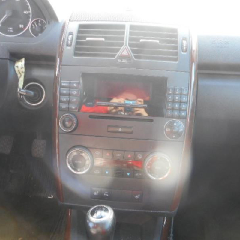 Bloc ABS (freins anti-blocage) MERCEDES CLASSE A 169 Photo n°6