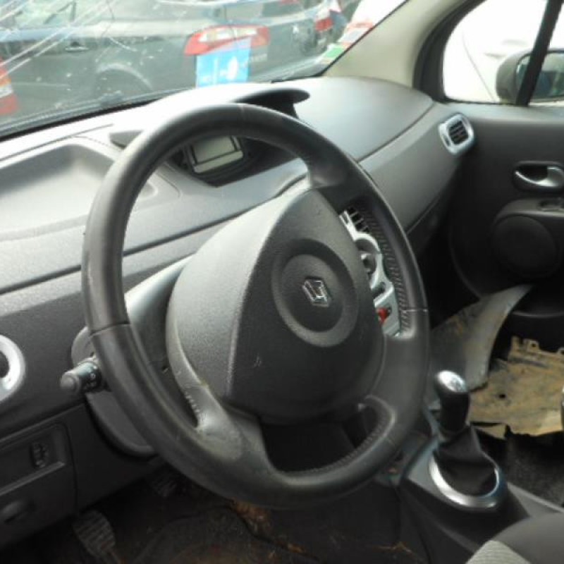 Trappe d'essence RENAULT MODUS Photo n°8