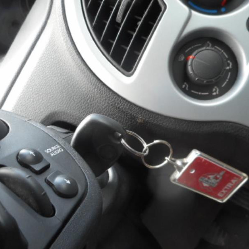 Trappe d'essence RENAULT MODUS Photo n°11